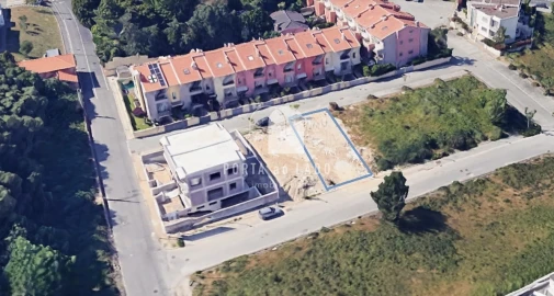 Moradia T3 para Venda em Santa Maria da Feira, Travanca, Sanfins e Espargo