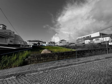 Terreno para Venda em Serzedo e Perosinho