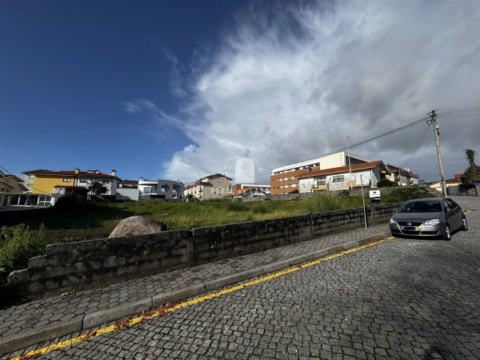 Terreno para Venda em Serzedo e Perosinho Foto 4