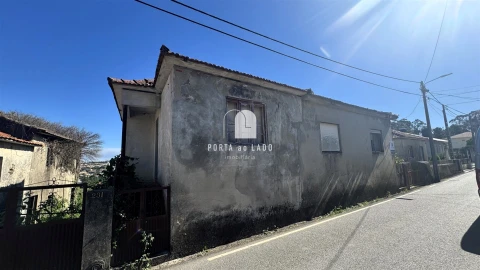 Moradia T3 para Venda em Argoncilhe