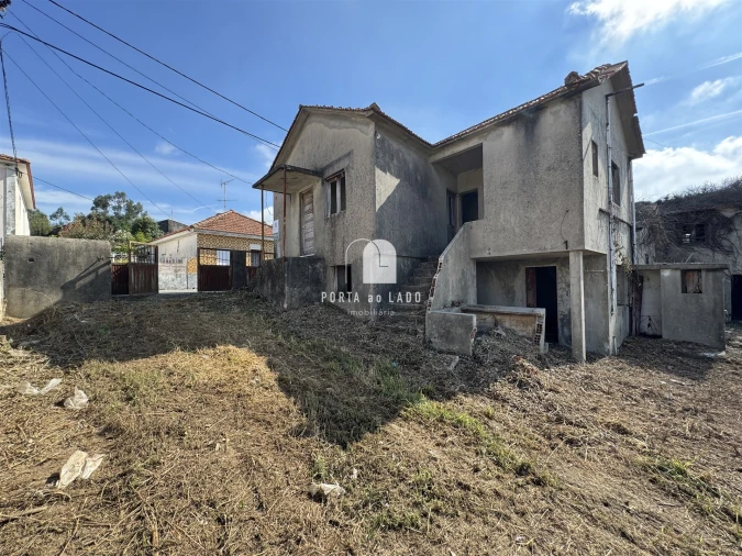 Moradia T3 para Venda em Argoncilhe Foto 7