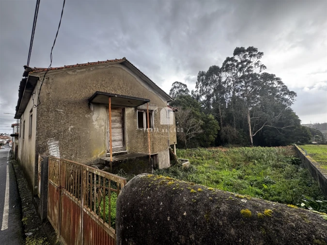 Moradia T3 para Venda em Argoncilhe Foto 4