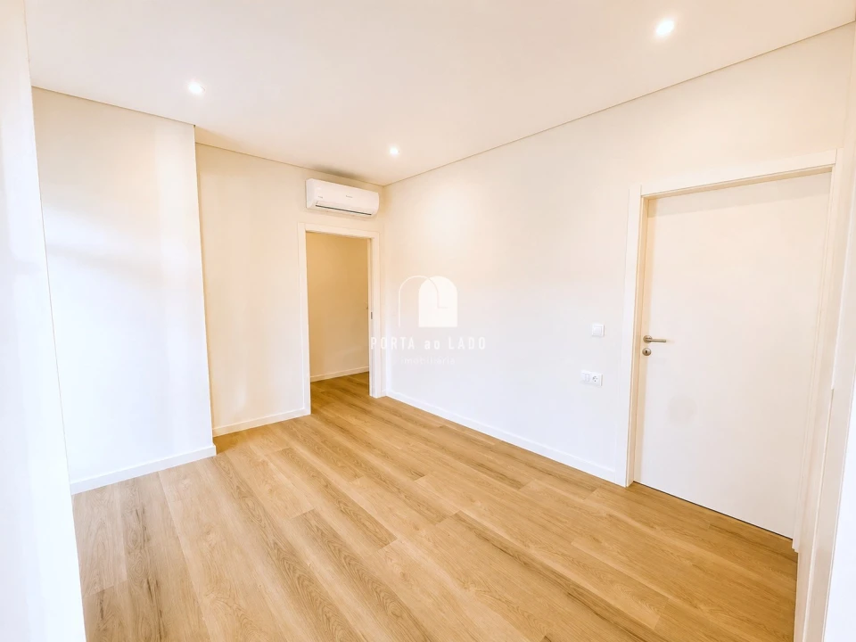 Apartamento T3 para Venda em Pedroso e Seixezelo Foto 10