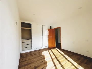 Moradia T4 para Arrendamento em Ovar, São João, Arada e São Vicente de Pereira Jusã