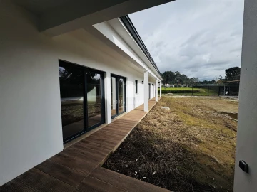 Moradia T4 para Arrendamento em Ovar, São João, Arada e São Vicente de Pereira Jusã