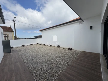 Moradia T4 para Arrendamento em Ovar, São João, Arada e São Vicente de Pereira Jusã
