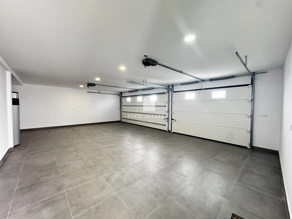 Moradia T4 para Arrendamento em Ovar, São João, Arada e São Vicente de Pereira Jusã Foto 6