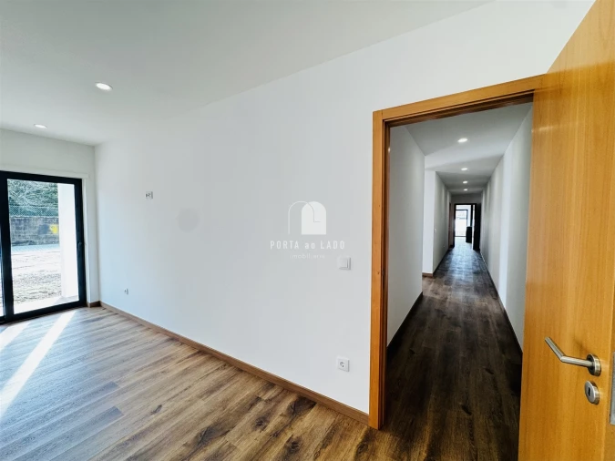 Moradia T4 para Arrendamento em Ovar, São João, Arada e São Vicente de Pereira Jusã Foto 33