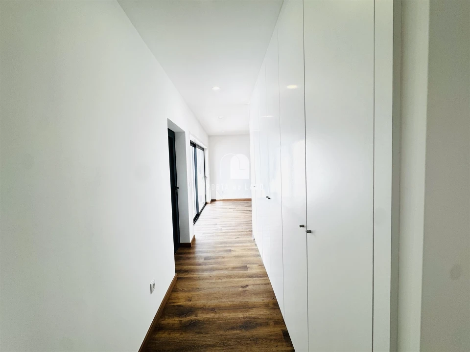 Moradia T4 para Arrendamento em Ovar, São João, Arada e São Vicente de Pereira Jusã Foto 15