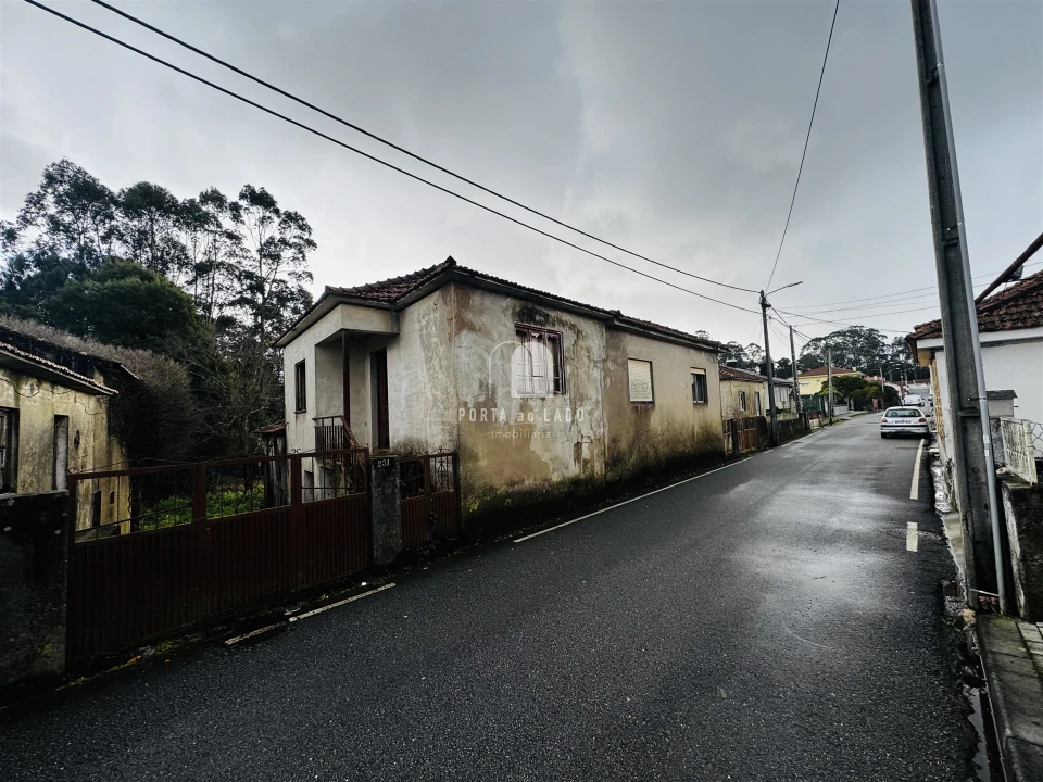 Moradia T2 para Venda em Argoncilhe Foto 7