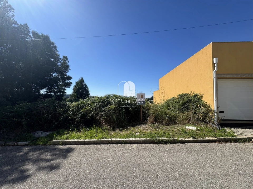 Terreno para Venda em Pedroso e Seixezelo Foto 1