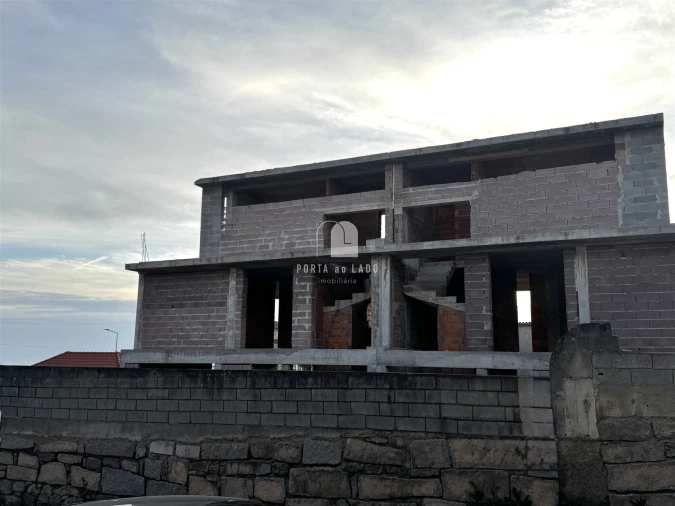 Moradia T4 para Venda em Canidelo Foto 30