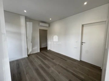 Apartamento T3 para Venda em Pedroso e Seixezelo