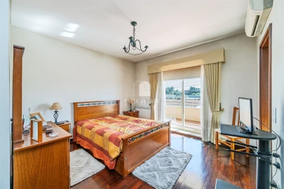 Moradia T3 para Venda em Grijó e Sermonde