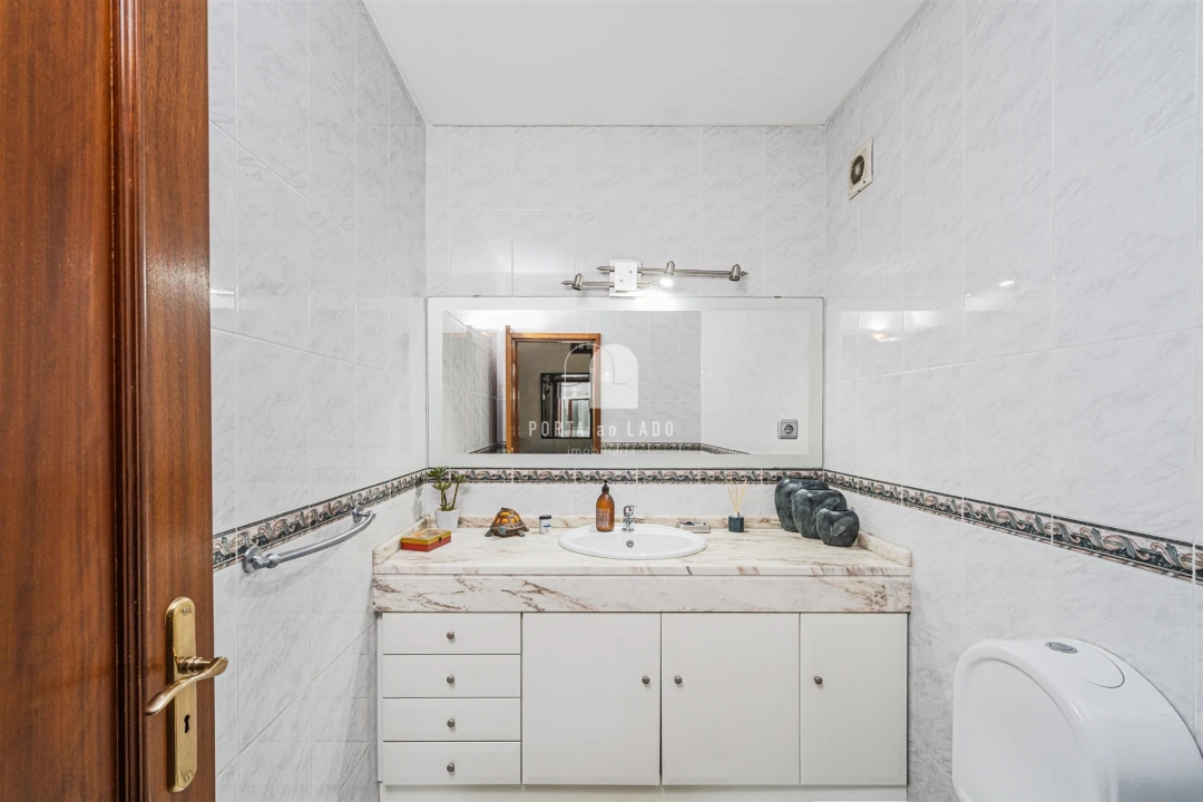 Moradia T3 para Venda em Grijó e Sermonde Foto 20