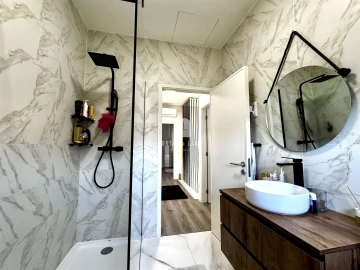 Moradia T4 para Venda em Arrifana