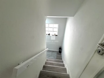 Moradia T4 para Venda em Arrifana