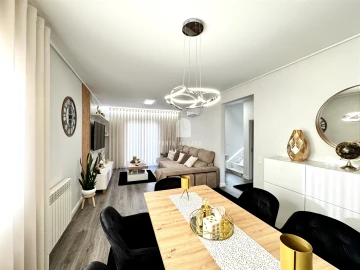 Moradia T4 para Venda em Arrifana