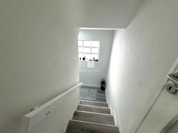 Moradia T4 para Venda em Arrifana Foto 26