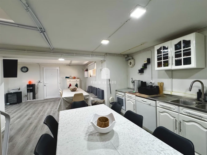 Moradia T4 para Venda em Arrifana Foto 28