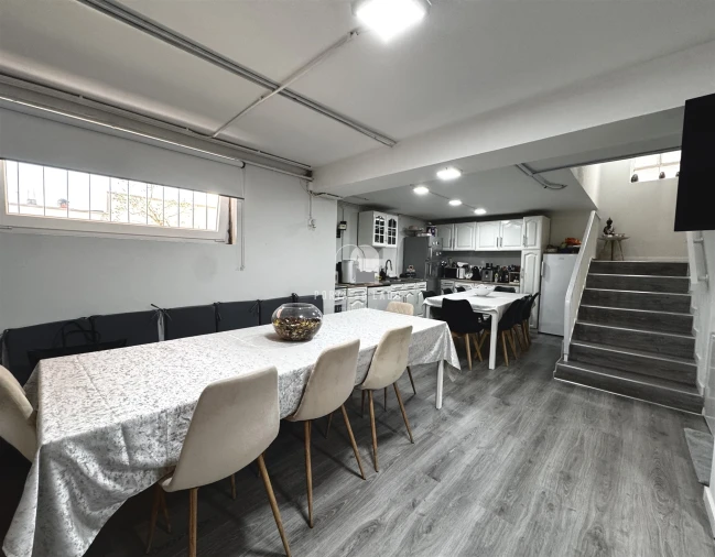 Moradia T4 para Venda em Arrifana Foto 30