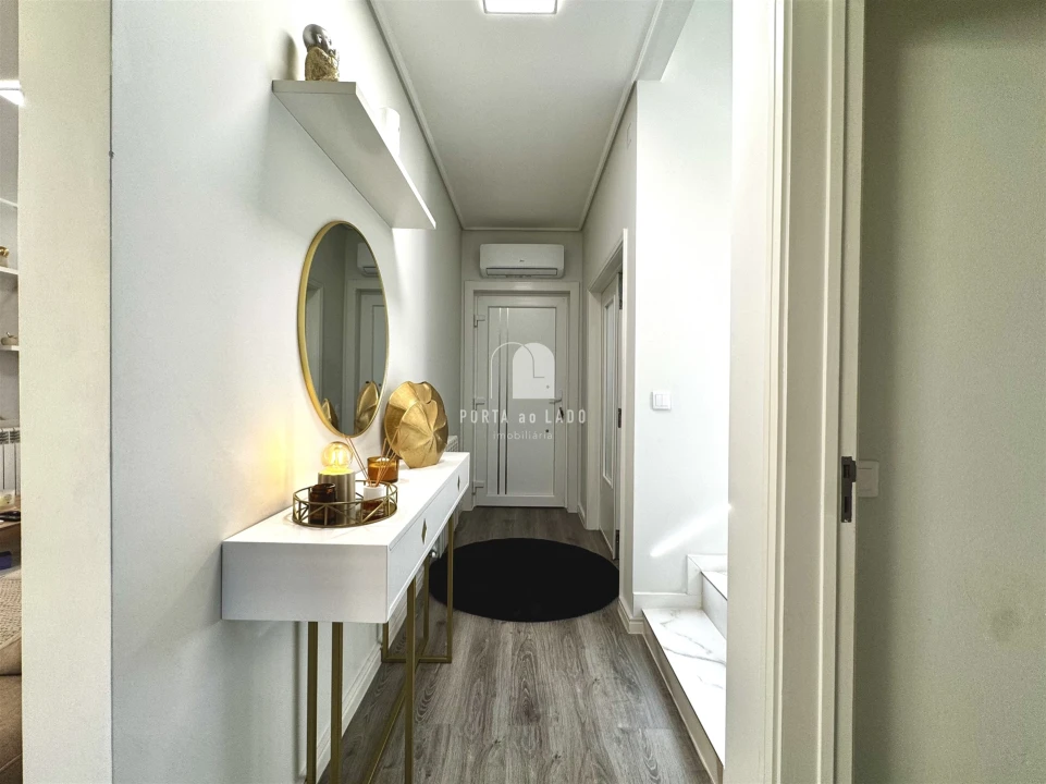 Moradia T4 para Venda em Arrifana Foto 5