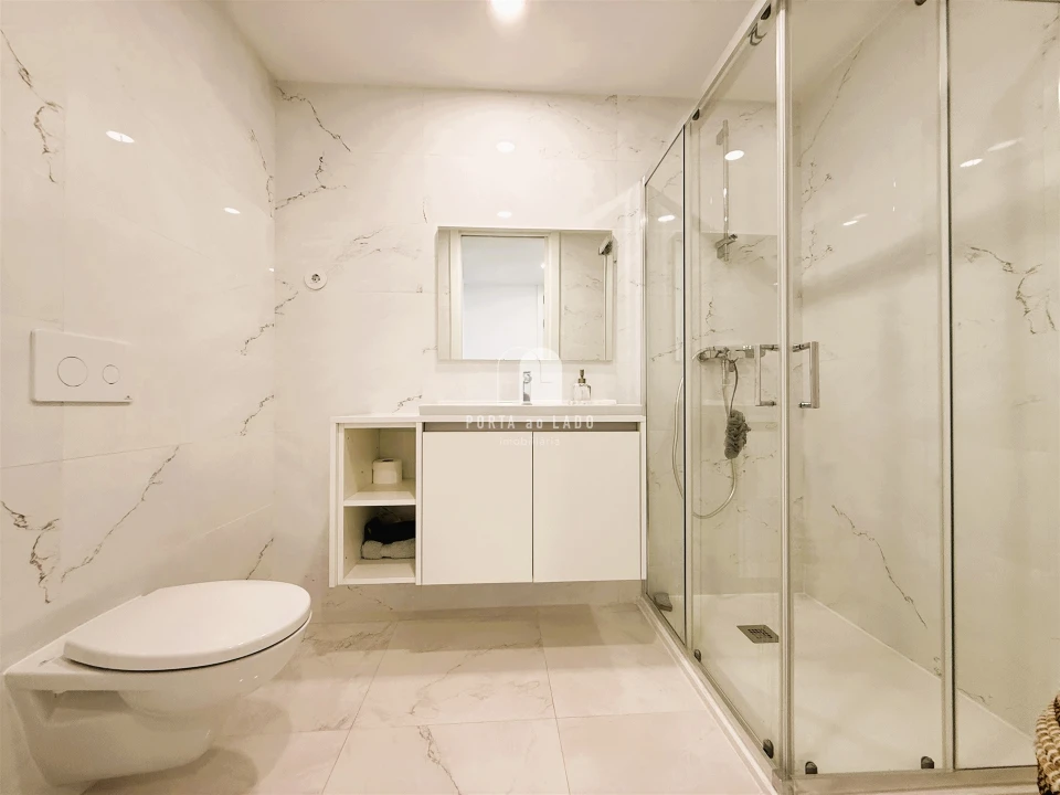 Apartamento T2 para Venda em Espinho Foto 15