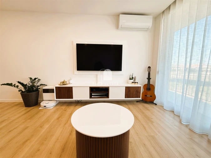 Apartamento T2 para Venda em Espinho Foto 6