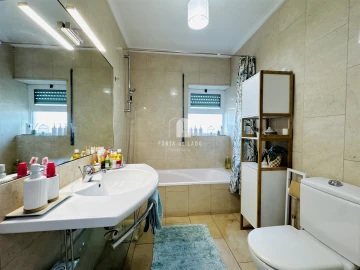 Apartamento T3 para Venda em Grijó e Sermonde