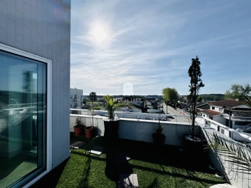 Apartamento T3 para Venda em Grijó e Sermonde