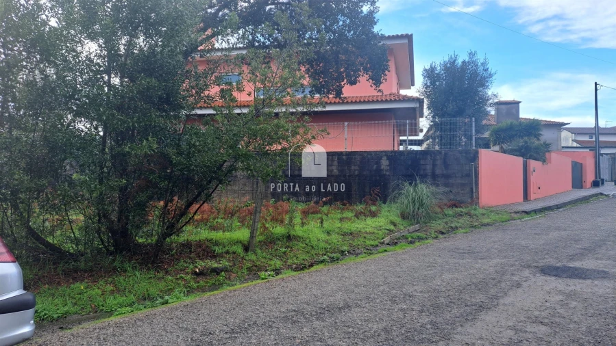 Terreno para Venda em Argoncilhe Foto 3