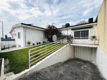Moradia T3 para Venda em Serzedo e Perosinho
