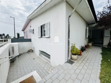 Moradia T3 para Venda em Serzedo e Perosinho