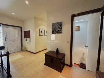 Moradia T3 para Venda em Serzedo e Perosinho