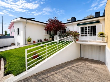 Moradia T3 para Venda em Serzedo e Perosinho