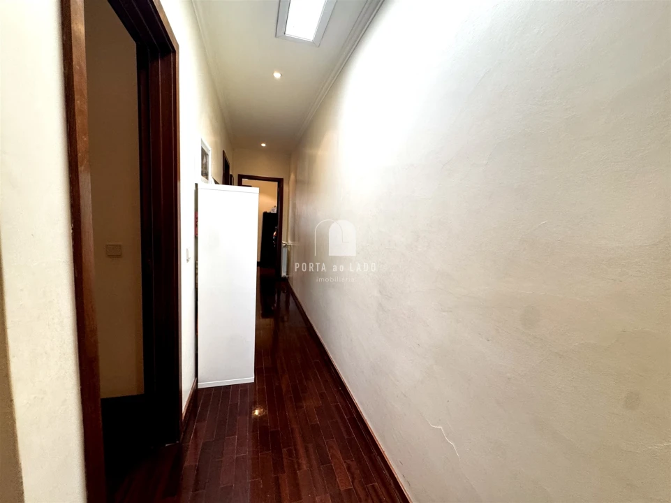 Moradia T3 para Venda em Serzedo e Perosinho Foto 17