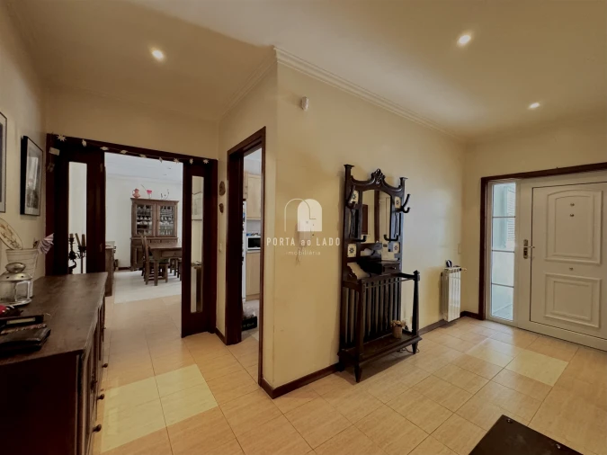 Moradia T3 para Venda em Serzedo e Perosinho Foto 4