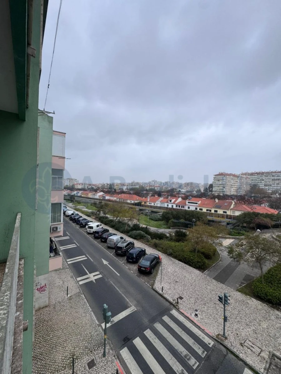 Apartamento T2 para Venda em Venteira Foto 8