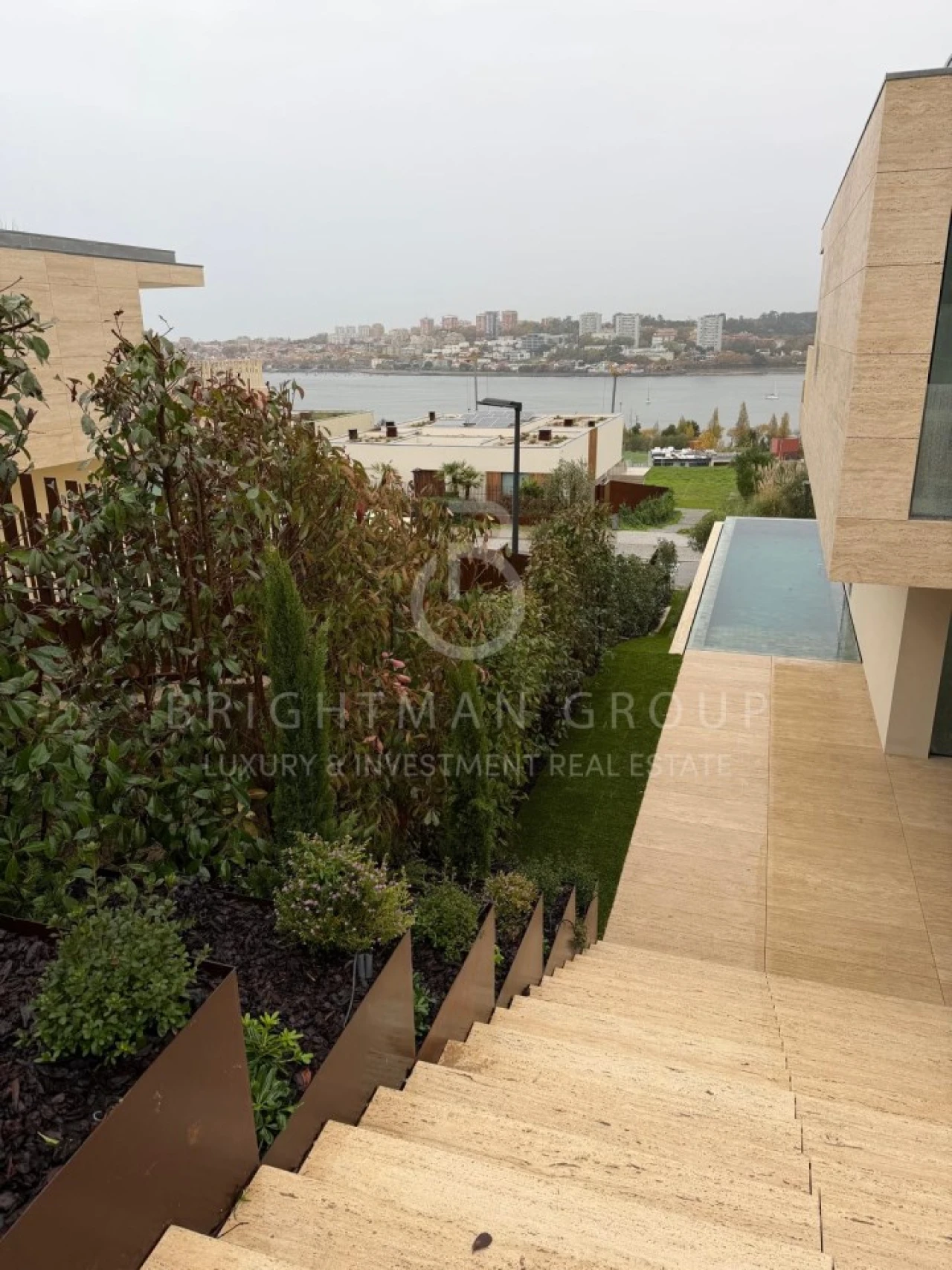 Moradia T3 para Venda em Canidelo Foto 11