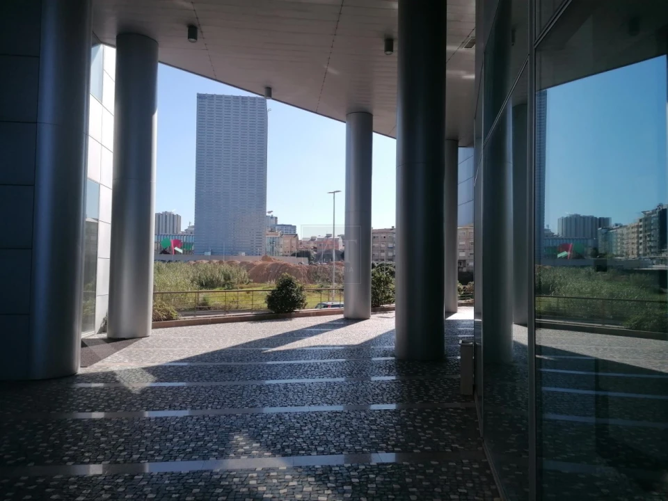 Apartamento T3 para Venda em Ramalde Foto 5