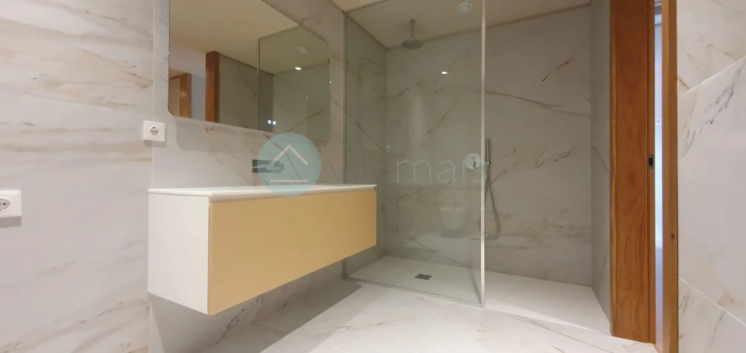 Apartamento T3 para Venda em Paranhos Foto 9