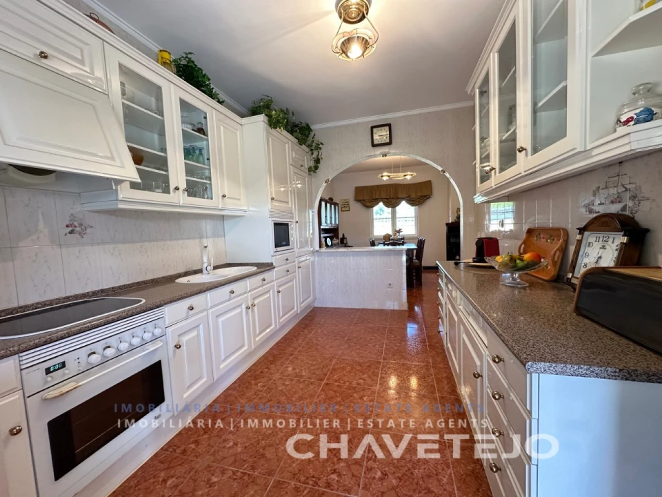 Moradia T4 para Venda em Serra e Junceira Foto 29