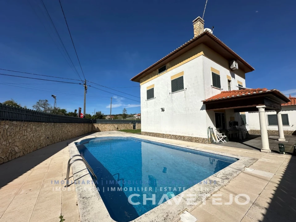 Moradia T4 para Venda em Serra e Junceira Foto 33