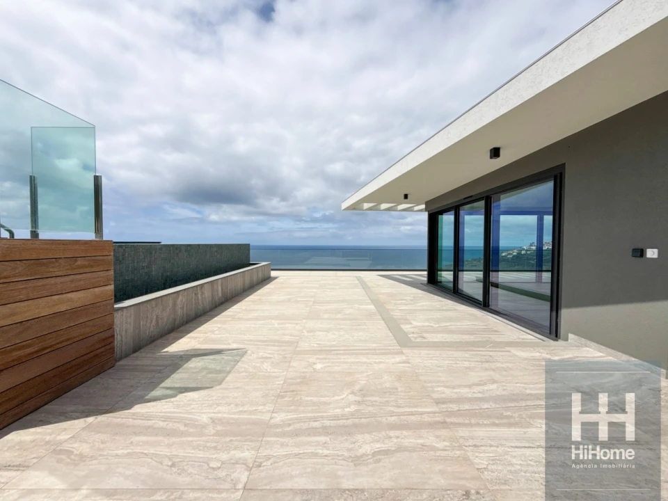 Apartamento T4 para Venda em São Martinho Foto 5