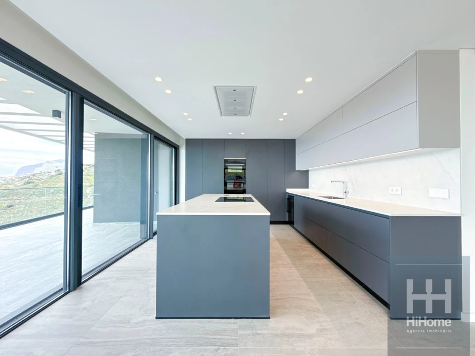 Apartamento T4 para Venda em São Martinho Foto 16