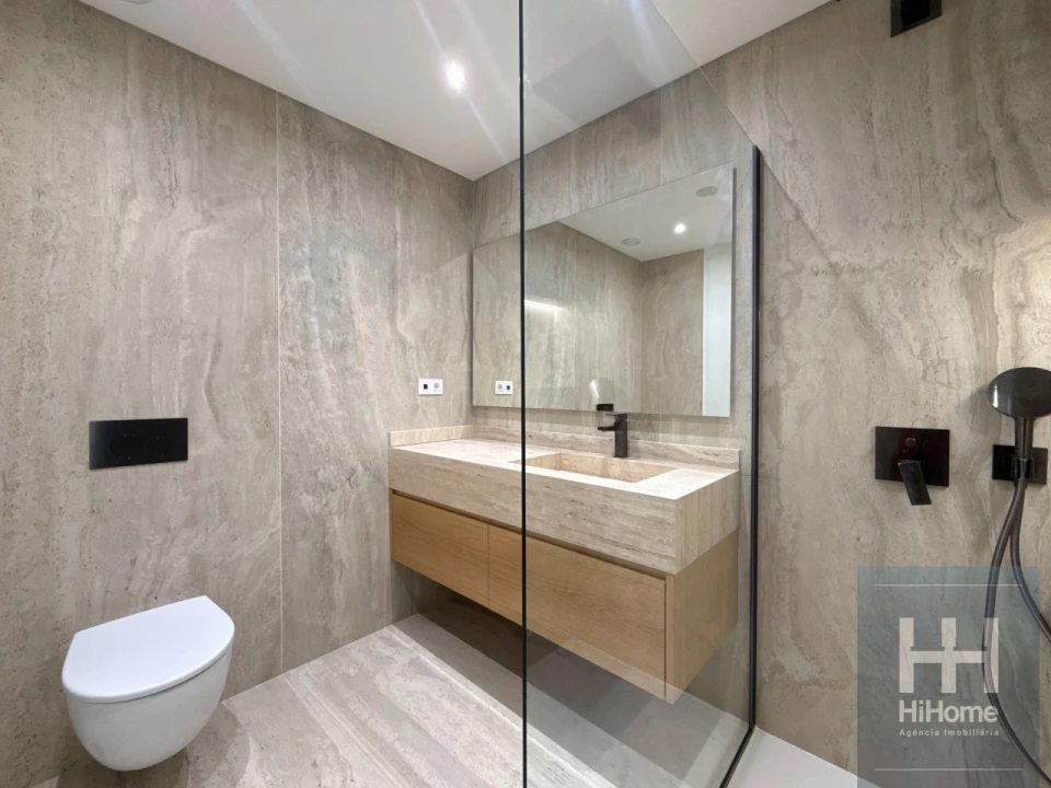 Apartamento T4 para Venda em São Martinho Foto 27