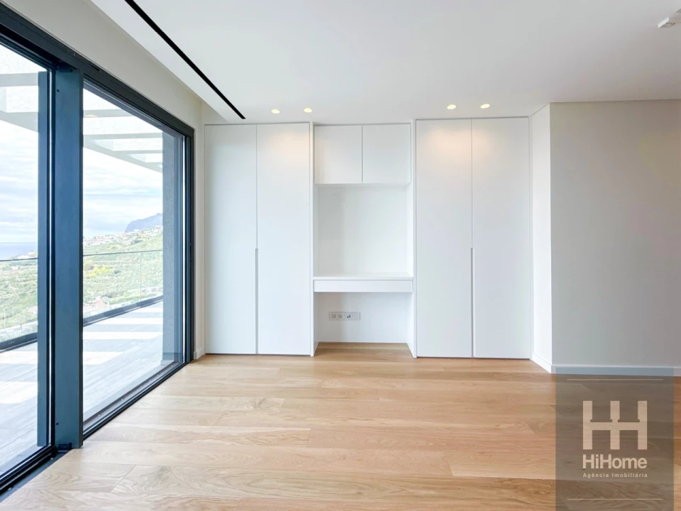 Apartamento T4 para Venda em São Martinho Foto 29