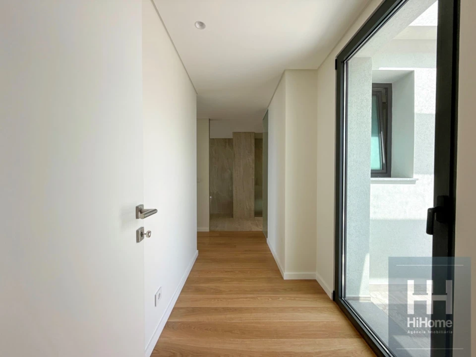 Apartamento T4 para Venda em São Martinho Foto 32