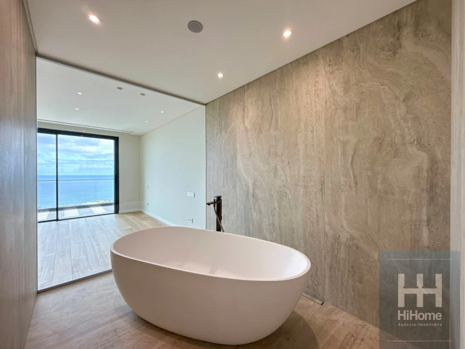 Apartamento T4 para Venda em São Martinho Foto 35