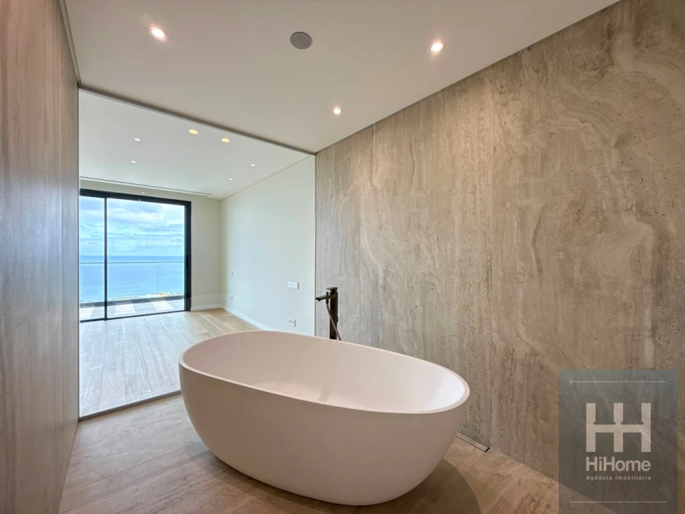 Apartamento T4 para Venda em São Martinho Foto 39